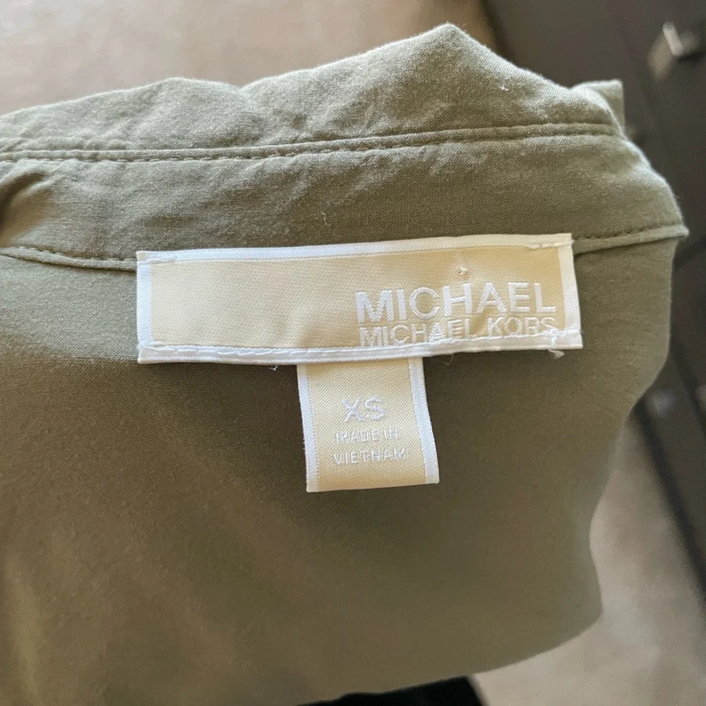 Michael Kors Button Down Shirt XS - Picture 4 of 4